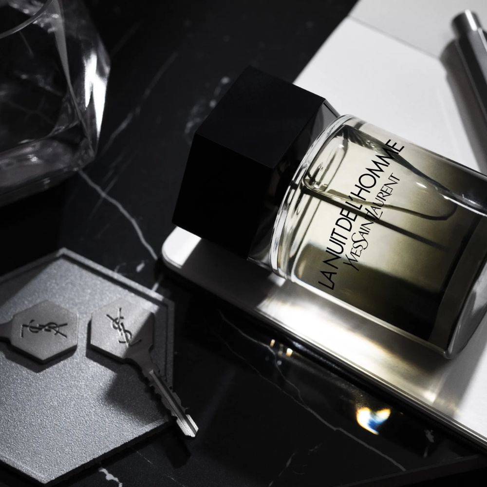 Yves Saint Laurent La Nuit L'Homme Eau de Toilette Masculino