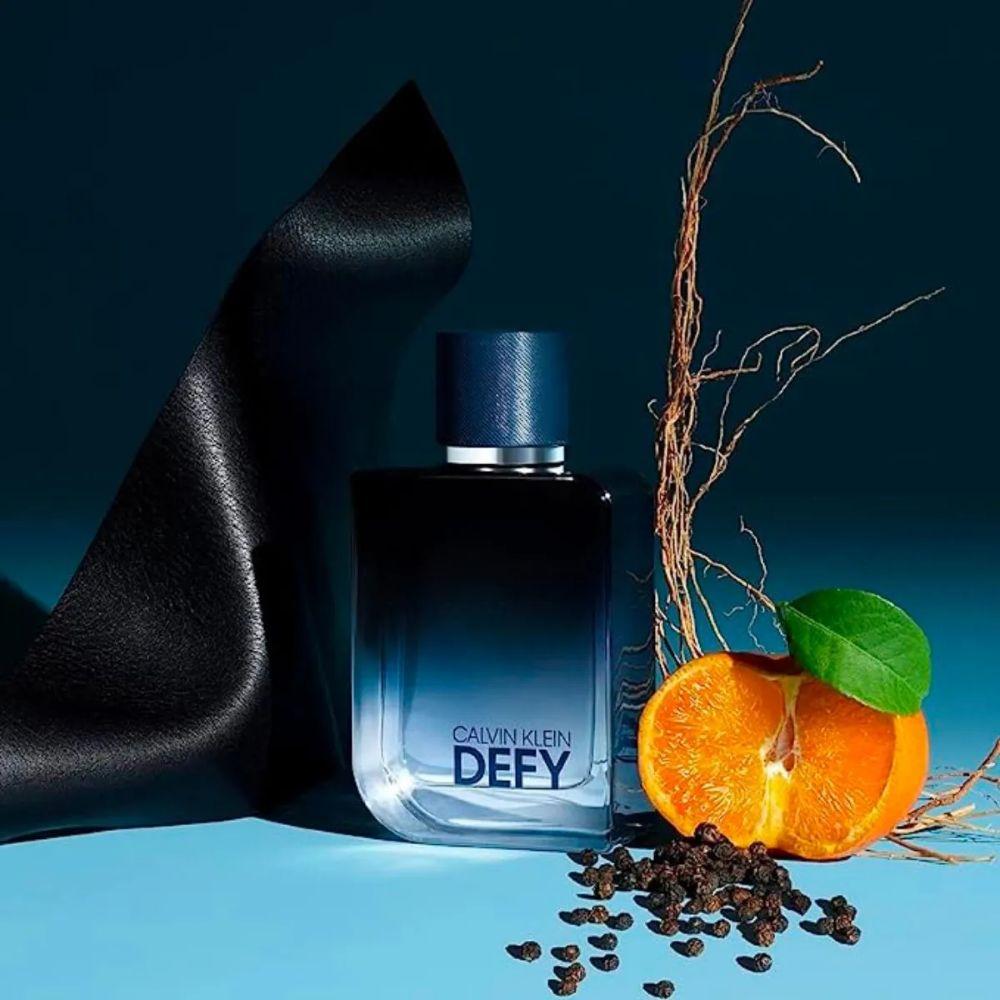 Calvin Klein Kit Calvin Klein Defy Eau de Toilette Masculino + Shower Gel