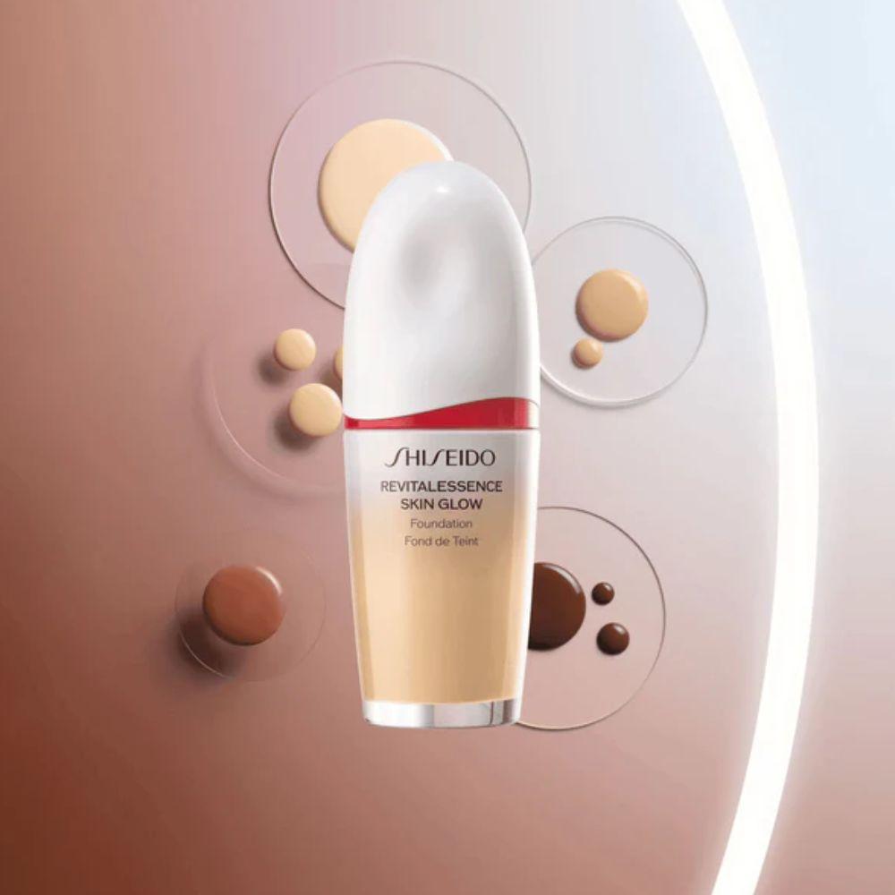 Shiseido Revitalessence Skin Glow Foundation FPS30